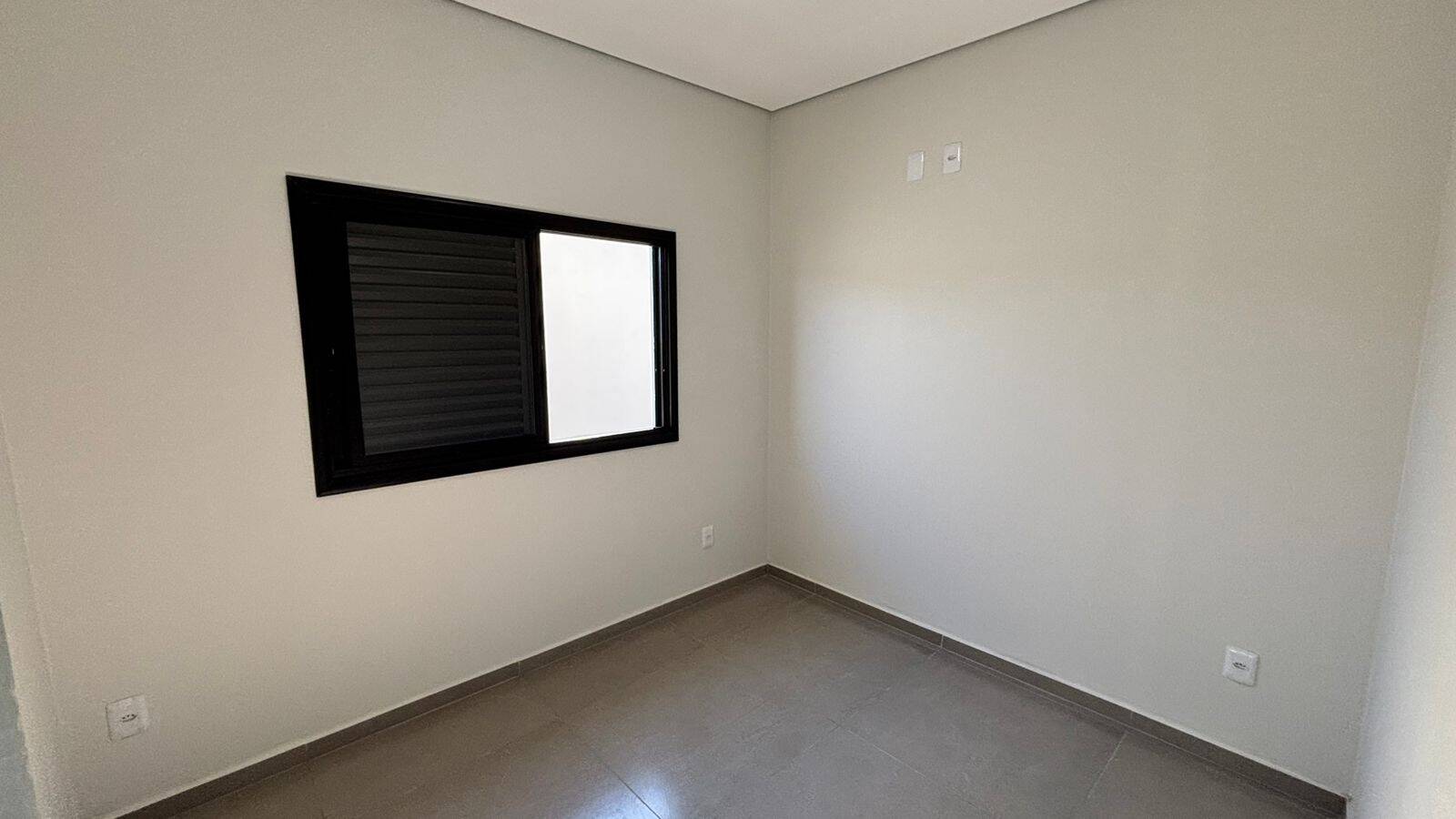 Casa à venda com 3 quartos, 250m² - Foto 12